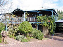 Seaside Homes - Tourism Noosa 6