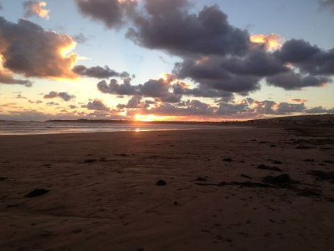 Beach Lovers Middleton - Tourism Noosa 5
