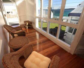 Sugarloaf Point Lighthouse Holiday Accommodation - Tourism Noosa 0