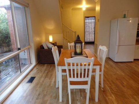 CENTREPOINT UNITS - HEIDELBERG - Tourism Noosa 7