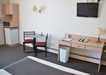 Econo Lodge Tamworth - Tourism Noosa 55