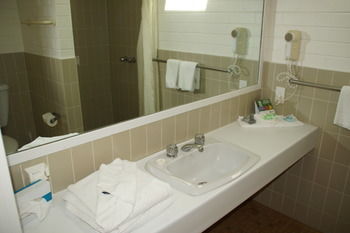 Econo Lodge Tamworth - Tourism Noosa 76