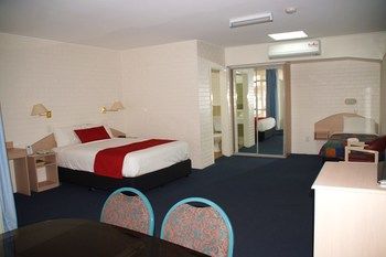 Econo Lodge Tamworth - Tourism Noosa 84