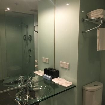 Ramada Encore Dandenong - Tourism Noosa 1