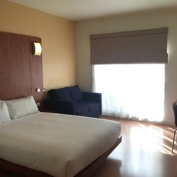 Ramada Encore Dandenong - Tourism Noosa 15