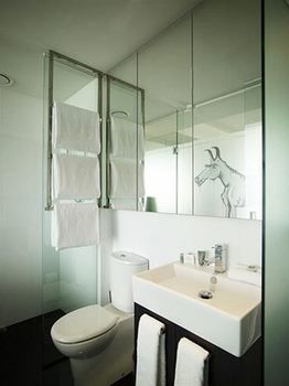 Art Series - The Cullen - Tourism Noosa 11