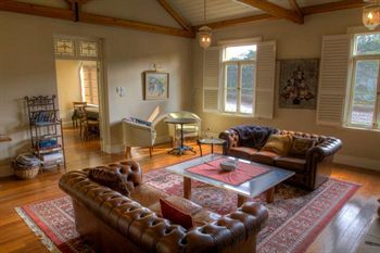 Tizzana Winery Bed & Breakfast - Tourism Noosa 1