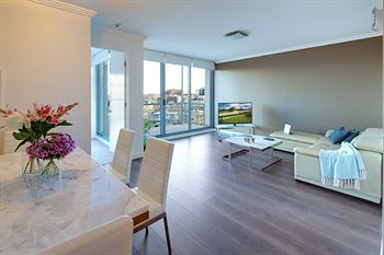 Zara Tower - Luxury Suites And Apartments - Tourism Noosa 20