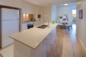Zara Tower - Luxury Suites And Apartments - Tourism Noosa 26
