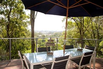Arabella Guesthouse - Tourism Noosa 1