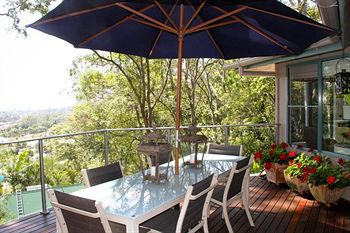 Arabella Guesthouse - Tourism Noosa 2