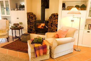 Arabella Guesthouse - Tourism Noosa 6