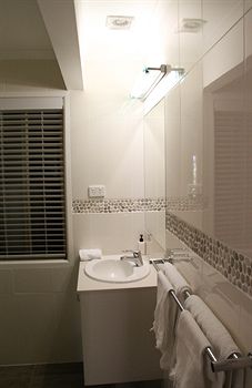 Arabella Guesthouse - Tourism Noosa 25