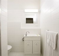 Meadow Inn Hotel-Motel - Tourism Noosa