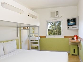 Ibis Budget Fawkner - Tourism Noosa 2