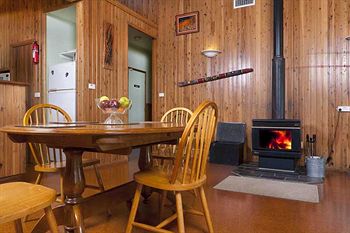Eagleview Resort - Tourism Noosa 7