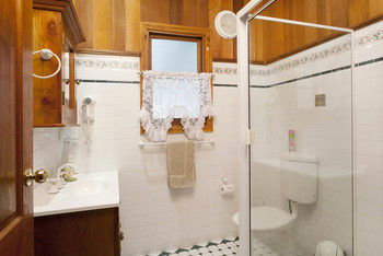 Eagleview Resort - Tourism Noosa 87