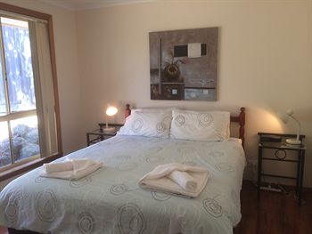 Australian Home Away @ Doncaster Andersons Creek 2 - Tourism Noosa 3