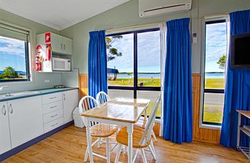 South Coast Retreat - Tourism Noosa 4