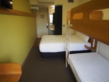 Ibis Budget Sydney Olympic Park - Tourism Noosa 14