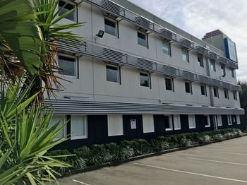 Ibis Budget Gosford - Tourism Noosa 5