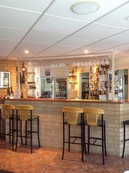 Ashton Townhouse Motel And Suites - Tourism Noosa 1