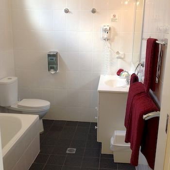 Ashton Townhouse Motel And Suites - Tourism Noosa 11