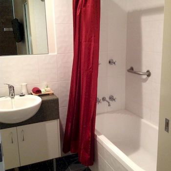 Ashton Townhouse Motel And Suites - Tourism Noosa 12