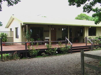 Maleny Mountain Retreat - Tourism Noosa 5