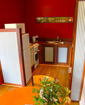 Valley Farm Vineyard Cottages - Tourism Noosa 7