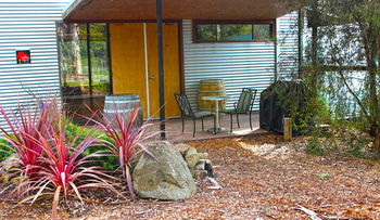 Valley Farm Vineyard Cottages - Tourism Noosa 13