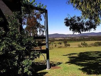 Vineyard Hill - Tourism Noosa 1