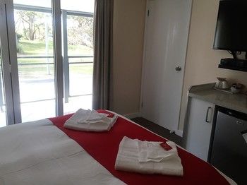 Huskisson Beach Bed And Breakfast - Tourism Noosa 37