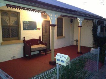 A Settler's Cottage - Tourism Noosa 6