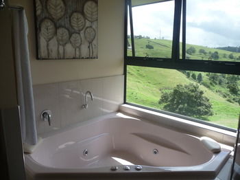 Bald Knob QLD Tourism Noosa