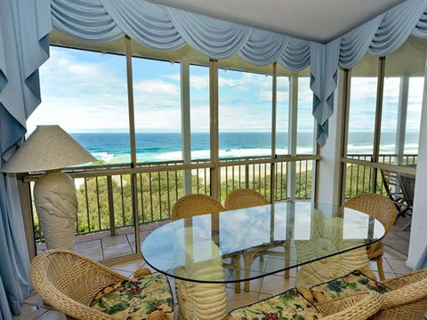 Whale Watch Resort Apartments - Tourism Noosa 0