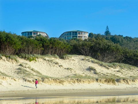 Whale Watch Resort Apartments - Tourism Noosa 1