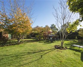 Racecourse Inn - The - Tourism Noosa 2