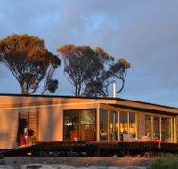 Sawyers Bay Shacks - Tourism Noosa