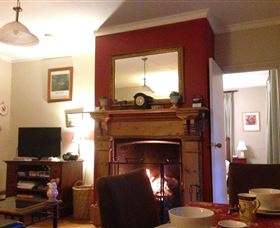 Crabtree House - Tourism Noosa 0