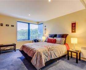 Carol's B&B - Tourism Noosa 2