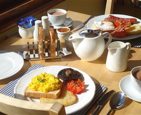 Ashdowns Of Dover Bed And Breakfast - Tourism Noosa 3