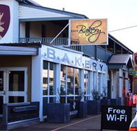 Campbell Town Hotel - Tourism Noosa