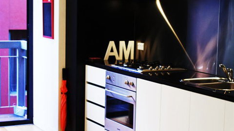 About Melbourne Apartments - Tourism Noosa 2