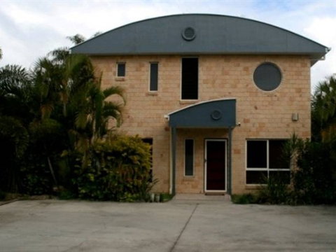 Beach House Redcliffe - Tourism Noosa 0