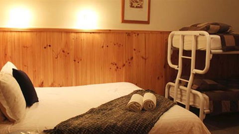 Feathertop Alpine Lodge - Tourism Noosa 6