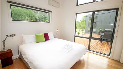 The BASE Luxury Villas - Tourism Noosa 2