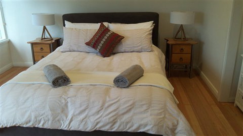 Pelicans Nest - Tourism Noosa 0