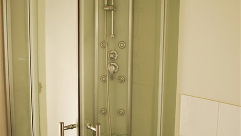 Manners In Mulwala - Tourism Noosa 2