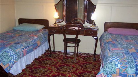 Abaco House - Tourism Noosa 1